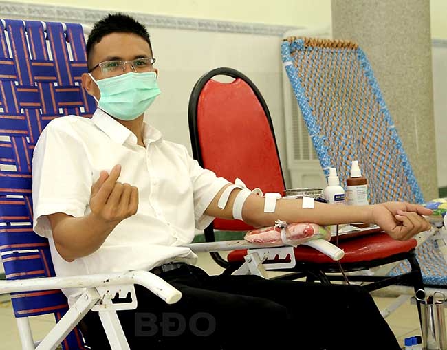 Bác sĩ Lê Ngọc Thường đã 19 lần hiến máu nhắn nhủ: Mọi người hãy tham gia hiến máu cứu người dịp sau Tết!