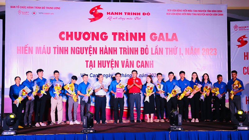 Thành lập Ngân hàng máu sống đầu tiên ở huyện miền Núi Vân Canh